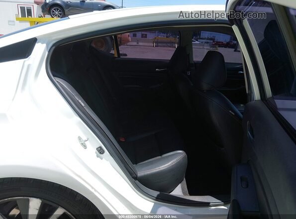 1N4BL4CV2MN418184 2021 NISSAN ALTIMA White VIN კოდის სტიკერის ხედი