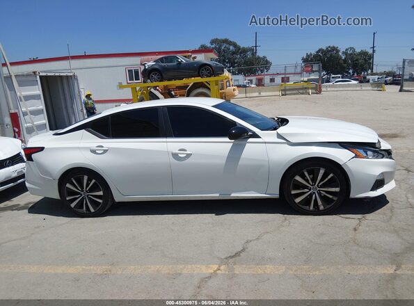 1N4BL4CV2MN418184 2021 NISSAN ALTIMA White უკანა სალონის ხედი