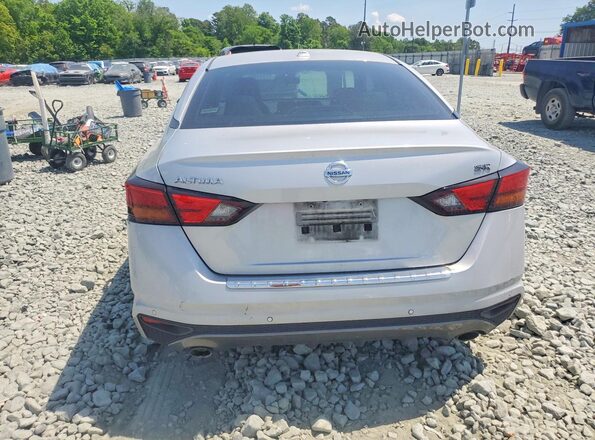 1N4BL4CV2NN378657 2022 NISSAN ALTIMA Silver Rear view