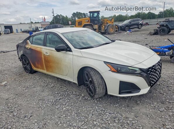 1N4BL4CV2PN315898 2023 NISSAN ALTIMA White Передня права чверть