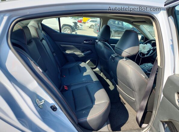 1N4BL4CV2RN327200 2024 NISSAN ALTIMA Белый Вид задних сидений