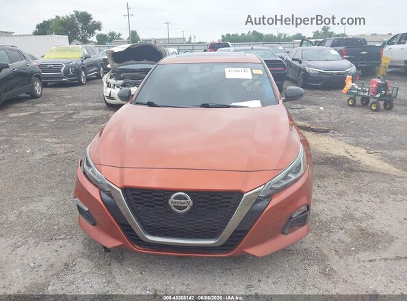 1N4BL4CV3LC116509 2020 NISSAN ALTIMA Orange Widok wnętrza z tyłu