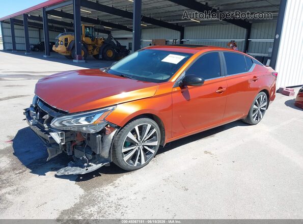 1N4BL4CV3LN318108 2020 NISSAN ALTIMA Оранжевый Передняя левая четверть