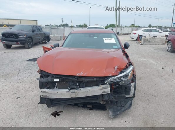 1N4BL4CV3MN405069 2021 NISSAN ALTIMA Orange Widok wnętrza z tyłu