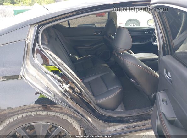 1N4BL4CV3NN335901 2022 NISSAN ALTIMA Black VIN կոդի պիտակի տեսք
