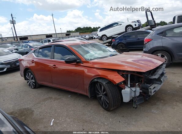 1N4BL4CV4LC237503 2020 NISSAN ALTIMA Orange 360 interior view