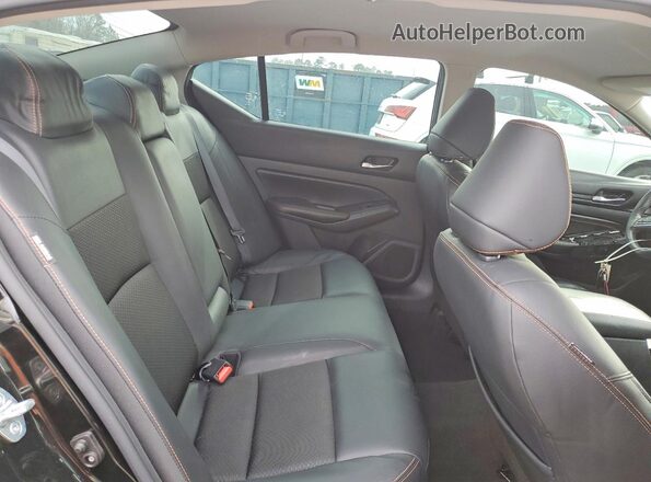 1N4BL4CV4NN354635 2022 NISSAN ALTIMA Black Rear seats view