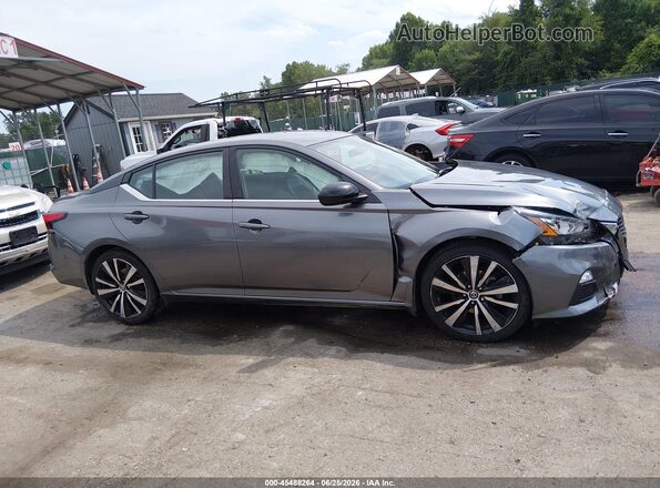 1N4BL4CV4NN416762 2022 NISSAN ALTIMA Gray Widok wnętrza z tyłu