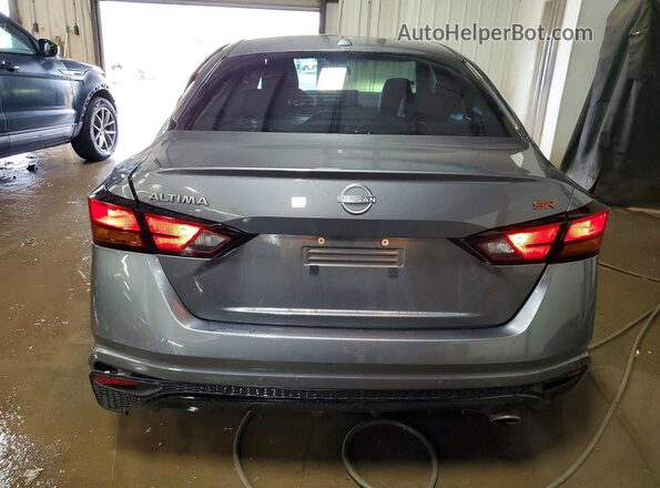1N4BL4CV4RN304856 2024 NISSAN ALTIMA Gray Widok z tyłu