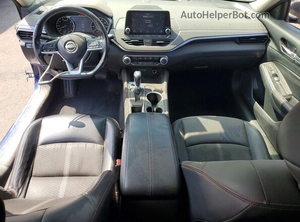 1N4BL4CV4RN318062 2024 NISSAN ALTIMA Blue Widok deski rozdzielczej