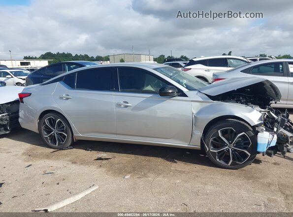 1N4BL4CV4RN370548 2024 NISSAN ALTIMA Silver უკანა სალონის ხედი