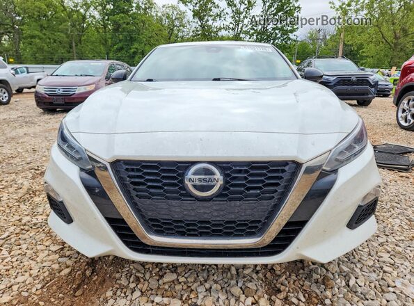 1N4BL4CV5MN376271 2021 NISSAN ALTIMA White Front view