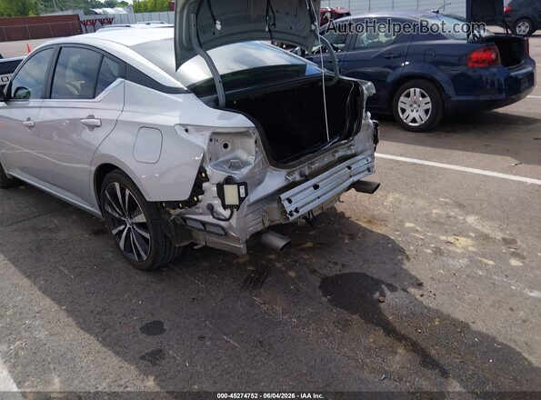 1N4BL4CV5MN397508 2021 NISSAN ALTIMA Silver Widok z przodu