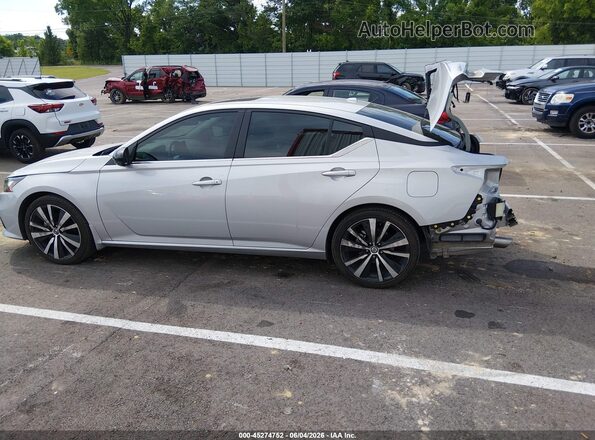 1N4BL4CV5MN397508 2021 NISSAN ALTIMA Silver Widok wnętrza 360 stopni