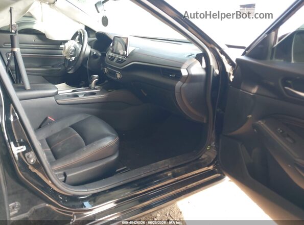 1N4BL4CV5NN342638 2022 NISSAN ALTIMA Черный Вид салона спереди