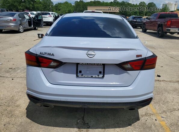 1N4BL4CV5RN370588 2024 NISSAN ALTIMA Blue Vista trasera