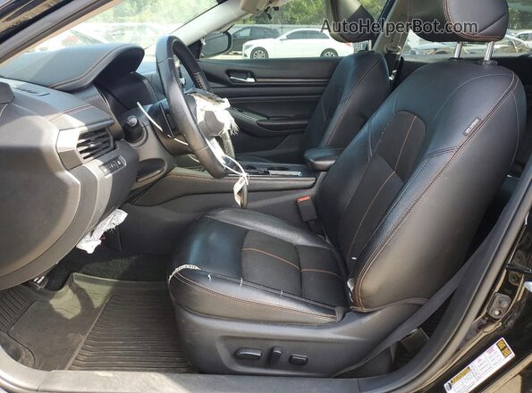 1N4BL4CV6KC255998 2019 NISSAN ALTIMA Black Front interior view