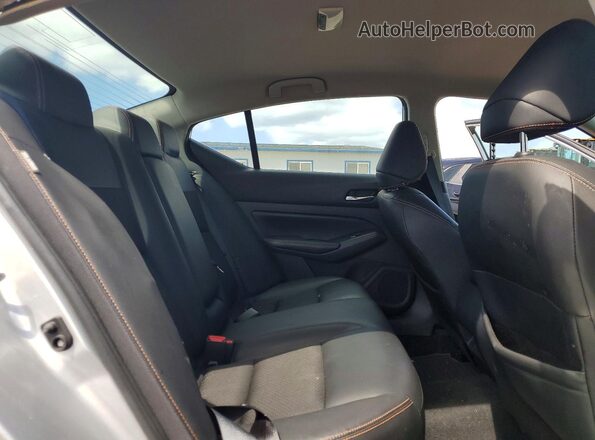 1N4BL4CV6LC165588 2020 NISSAN ALTIMA Silver Widok tylnych siedzeń