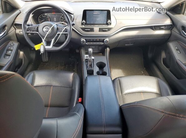 1N4BL4CV6LC165588 2020 NISSAN ALTIMA Silver Widok deski rozdzielczej