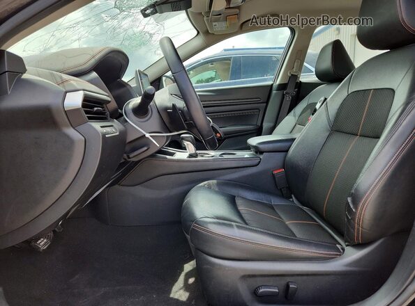 1N4BL4CV6MN312031 2021 NISSAN ALTIMA Black Front interior view