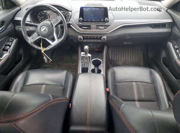 1N4BL4CV6RN337390 2024 NISSAN ALTIMA Gray Dashboard view