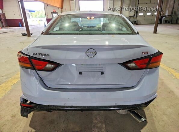 1N4BL4CV6RN420379 2024 NISSAN ALTIMA Gray Widok z tyłu