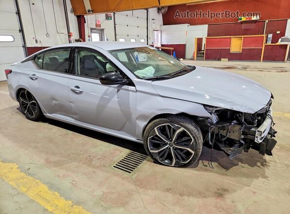 1N4BL4CV6RN420379 2024 NISSAN ALTIMA Gray Przód prawy