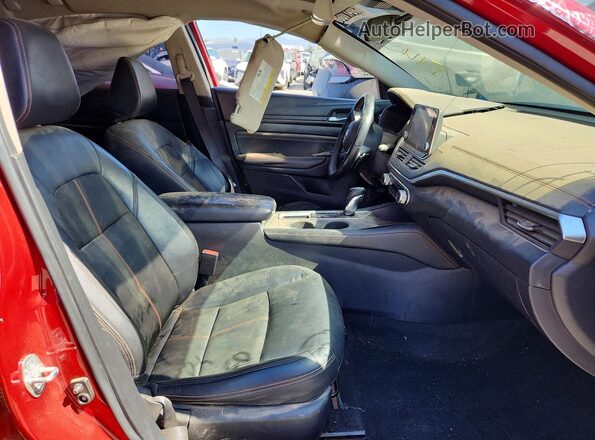 1N4BL4CV7LN320458 2020 NISSAN ALTIMA Maroon Widok wnętrza z przodu
