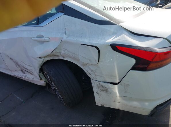 1N4BL4CV7NN376046 2022 NISSAN ALTIMA White Widok zestawu wskaźników