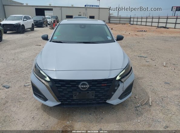 1N4BL4CV7PN424678 2023 NISSAN ALTIMA Gray ხელსაწყოთა პანელის ხედი