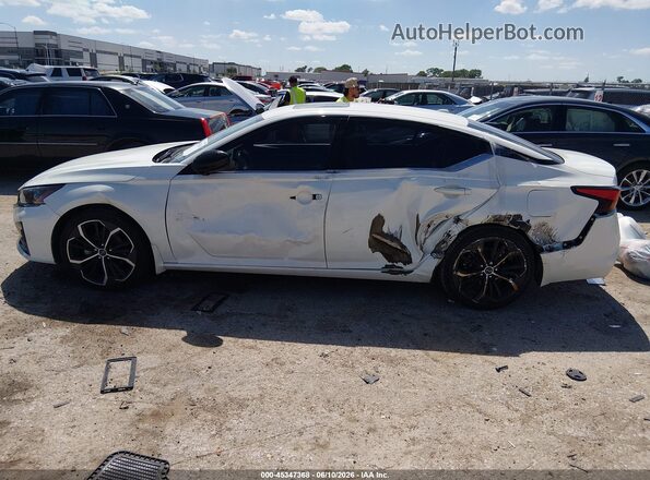 1N4BL4CV7RN307556 2024 NISSAN ALTIMA White Vista interior trasera