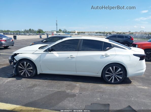 1N4BL4CV8KC153277 2019 NISSAN ALTIMA White Սալոնի 360 աստիճան տեսք