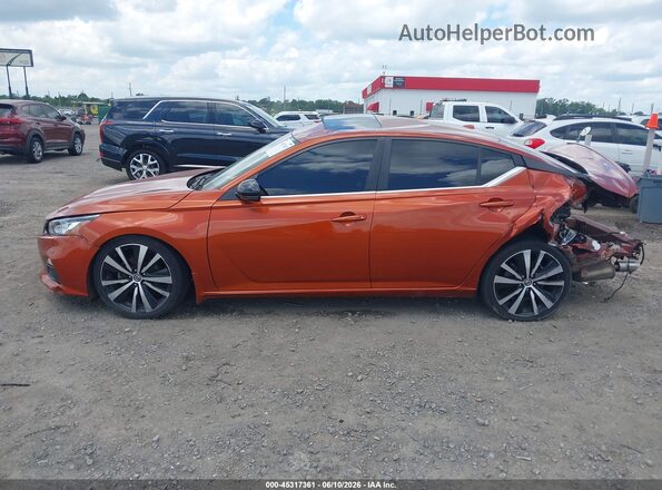 1N4BL4CV8LC114013 2020 NISSAN ALTIMA Orange Widok wnętrza 360 stopni