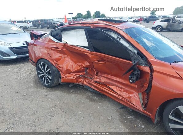 1N4BL4CV8LC114013 2020 NISSAN ALTIMA Orange Widok z przodu