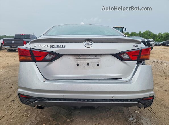 1N4BL4CV8LC145052 2020 NISSAN ALTIMA Silver Widok z tyłu