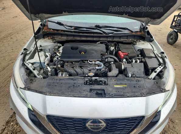 1N4BL4CV8LC145052 2020 NISSAN ALTIMA Silver Widok wnętrza z tyłu