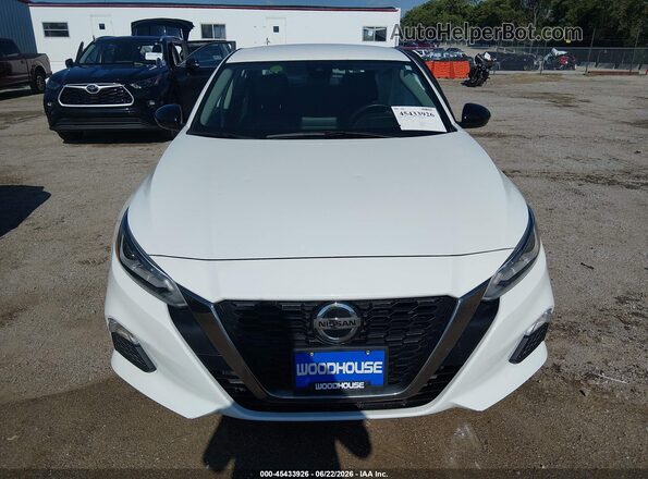 1N4BL4CV8NN314249 2022 NISSAN ALTIMA White Instrument cluster view
