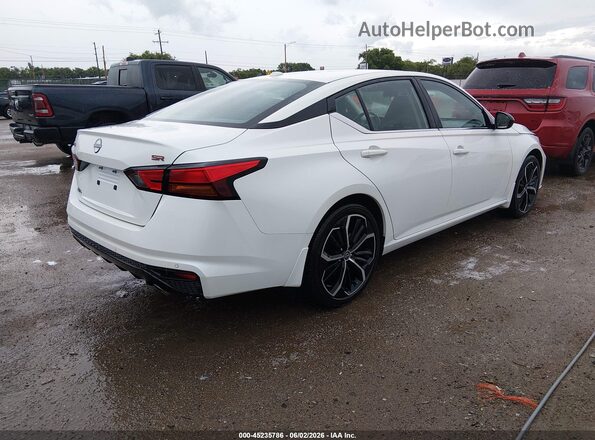 1N4BL4CV8RN400800 2024 NISSAN ALTIMA Белый Задняя правая четверть