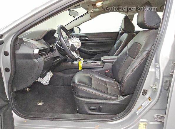 1N4BL4CV9MN389217 2021 NISSAN ALTIMA Серебряный Вид салона спереди