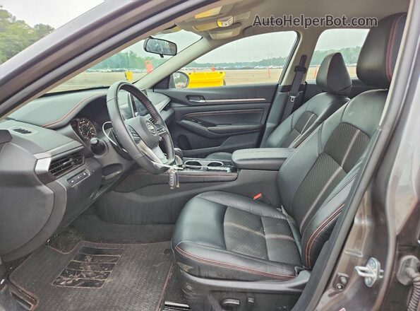 1N4BL4CV9PN378657 2023 NISSAN ALTIMA Gray Вид салону спереду