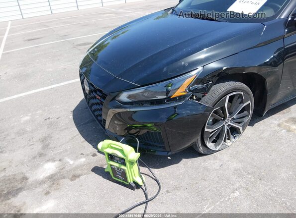 1N4BL4CV9PN406411 2023 NISSAN ALTIMA Black Widok z przodu