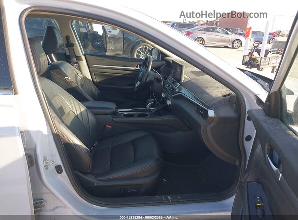 1N4BL4CV9RN302410 2024 NISSAN ALTIMA Gray Սալոնի դիմացի տեսք