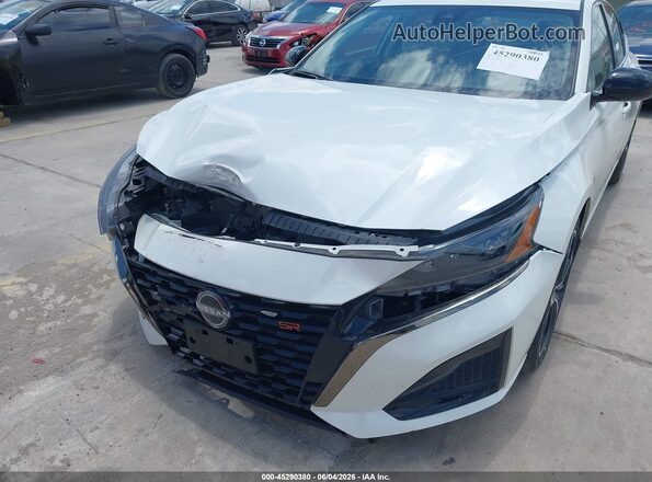 1N4BL4CV9RN410364 2024 NISSAN ALTIMA White Vista frontal