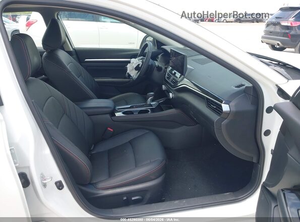 1N4BL4CV9RN410364 2024 NISSAN ALTIMA White Vista interior delantera