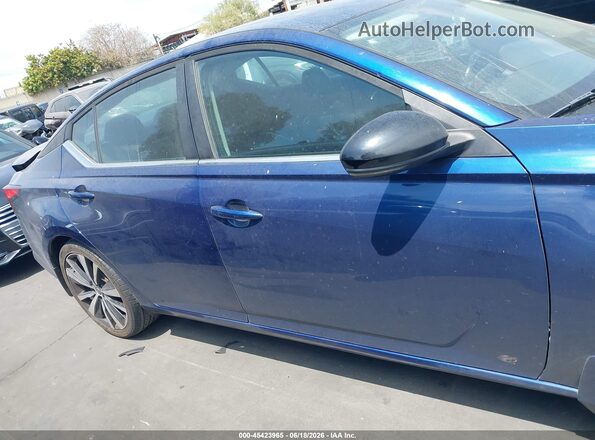 1N4BL4CVXKC118143 2019 NISSAN ALTIMA Blue Սալոնի 360 աստիճան տեսք
