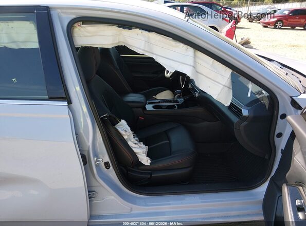 1N4BL4CVXRN341460 2024 NISSAN ALTIMA Light Blue Вид салона спереди
