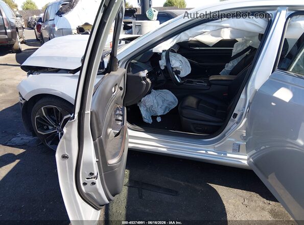 1N4BL4CVXRN353107 2024 NISSAN ALTIMA Silver Vista interior delantera
