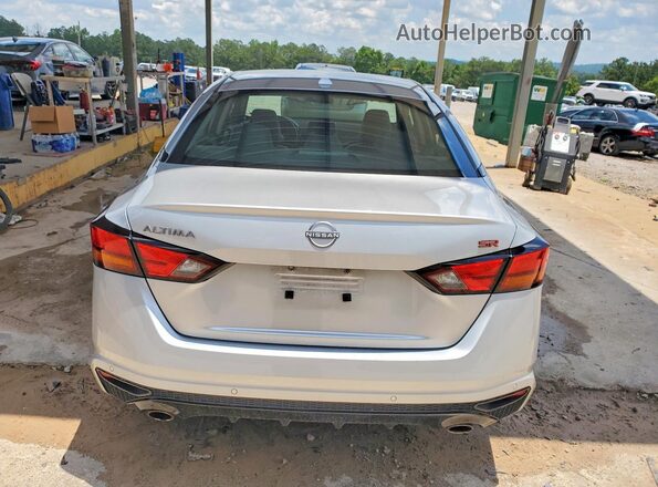 1N4BL4CVXRN354600 2024 NISSAN ALTIMA Silver Widok z tyłu