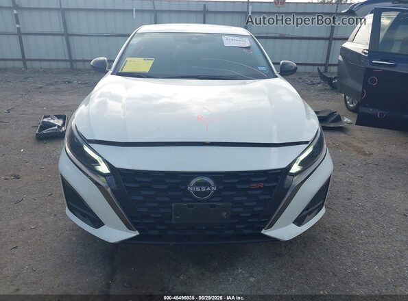 1N4BL4CVXSN342453 2025 NISSAN ALTIMA White Widok zestawu wskaźników