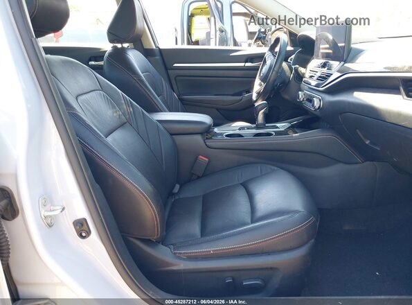 1N4BL4CW0RN373309 2024 NISSAN ALTIMA Gray Widok wnętrza z przodu